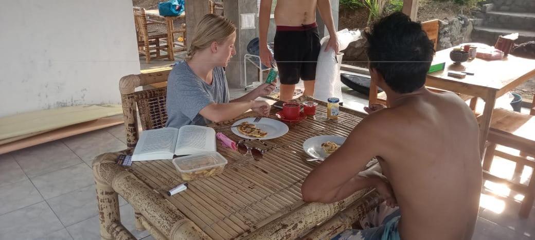 Готель Melody Surf - Ekas Lombok Екстер'єр фото