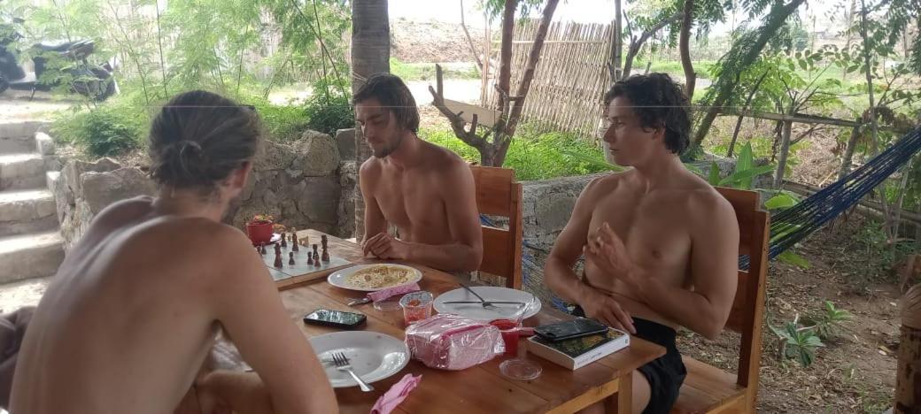 Готель Melody Surf - Ekas Lombok Екстер'єр фото