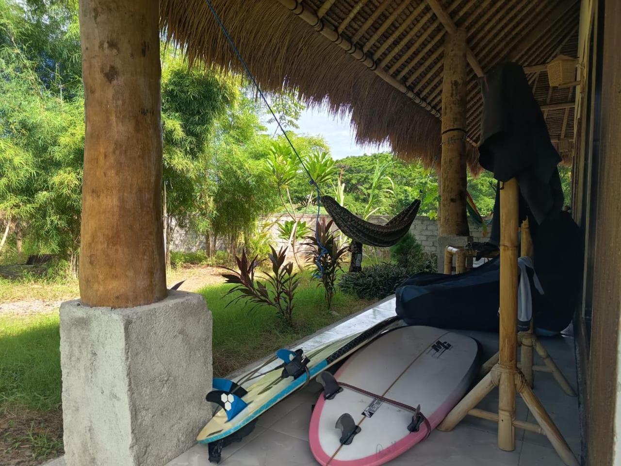 Готель Melody Surf - Ekas Lombok Екстер'єр фото