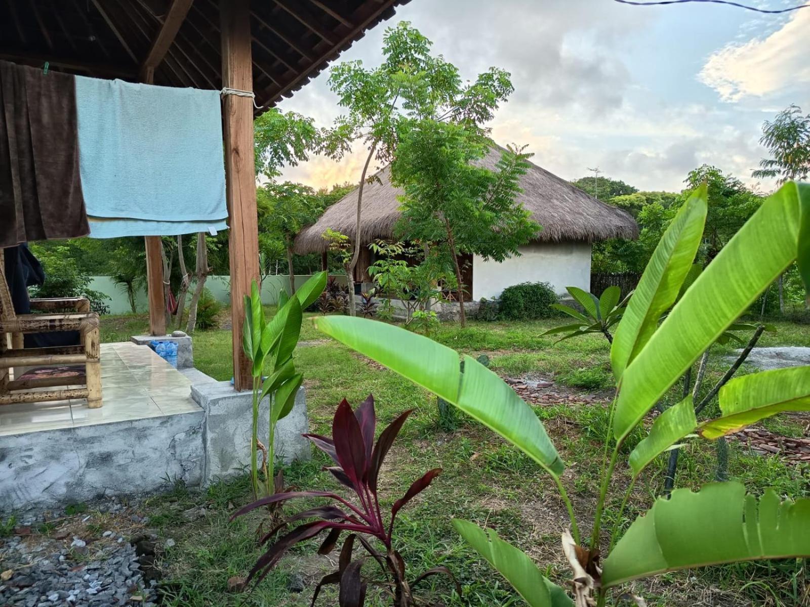 Готель Melody Surf - Ekas Lombok Екстер'єр фото